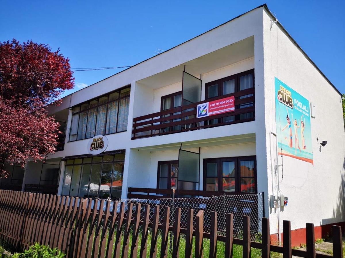 Beach Club Panzio Es Camping Aparthotel Zamárdi Exterior foto